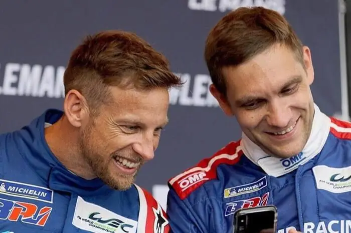 Button und Petrov