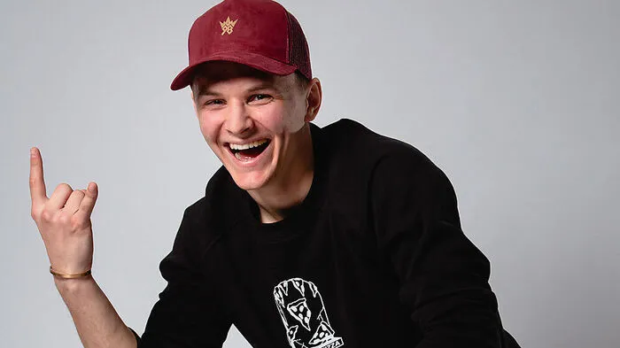 Felix Koller gründete mit 19 Jahren sein eigenes Unternehmen