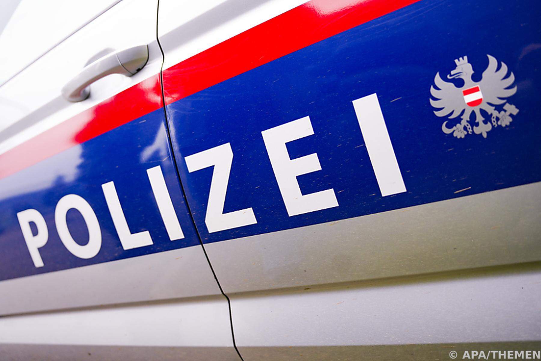 Strafzettel manipuliert  Polizist verdiente mit falschen Strafen über  100.000 Euro
