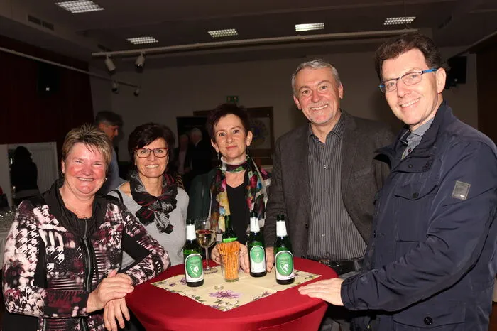 Lions Club Präsident Johannes Nestler bedankte sich beim Publikum für das zahlreiche Erscheinen, den Mitgliedern für die Organisation des Benefizabends und Christof Spörk für sein sensationelles „Heimspiel“ in der Lipizzanerheimat.