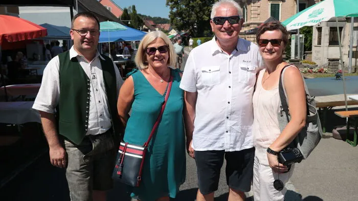 Bei sommerlichen Temperaturen feierte man in Paldau das diesjährige Straßenfest.