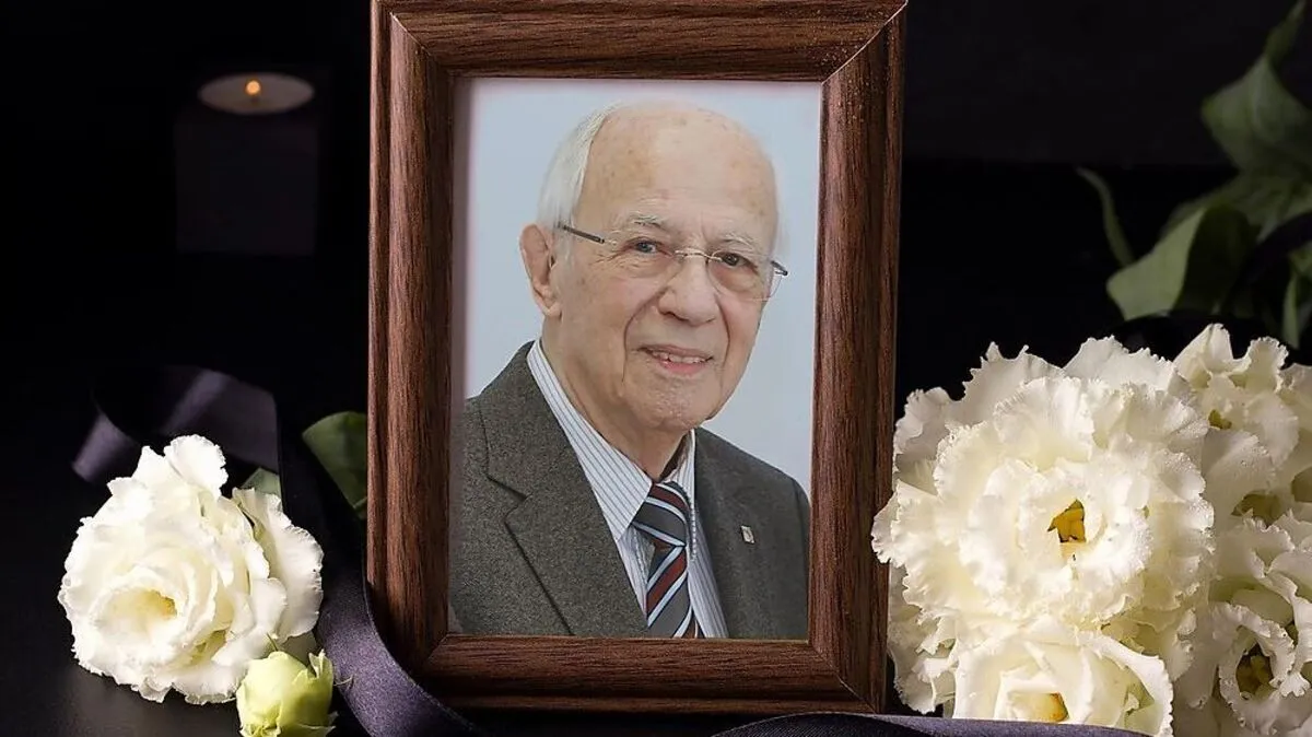 Siegfried J. Bauer war Träger des Österreichischen Ehrenzeichens für Wissenschaft und Kunst