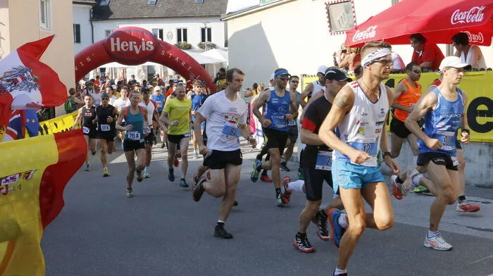 Am Start herrschte noch gute Stimmung beim Bergmarathon in Kainach. Leider gab es ein tragisches Ende	MAYER