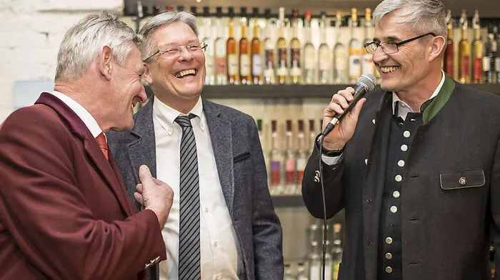 Amüsierten sich: Hans Köstinger, Peter Kaiser, Michael Sabath
