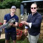 Josef Huainigg und Benjamin Fehringer im Fischheurigen