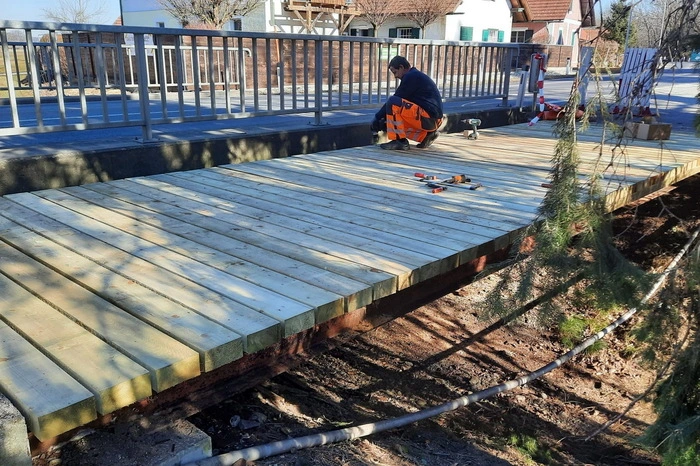 Auch die Brücke in Diepersdorf wurde im Zuge der Überprüfung saniert ...