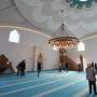 Über den Nachmittag nützten Interessierte die Möglichkeit, die Moschee in Klagenfurt von innen zu sehen