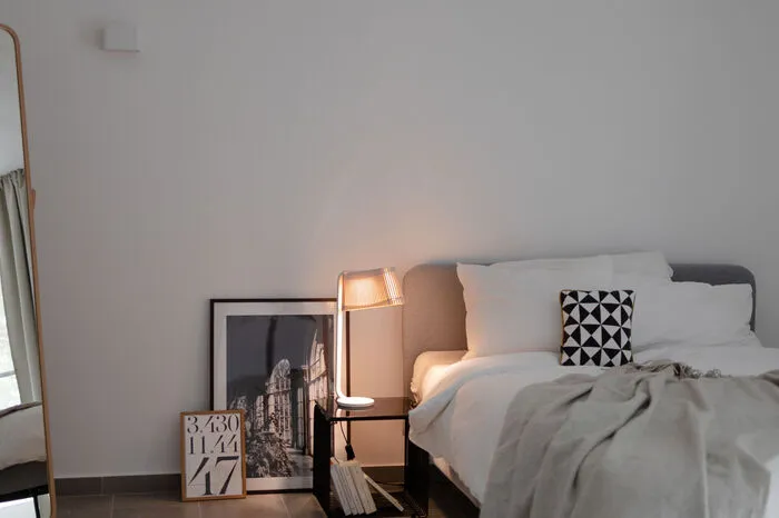 Nach dem Umbau stehen den Bewohnern nun drei Schlafzimmer – ein Elternschlafzimmer ...