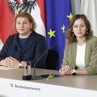Haben noch einige offene Punkte zu klären: Sozialministerin Korinna Schumann (l, SPÖ) und Integrationsministerin Claudia Plakolm (ÖVP)