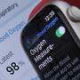  Die amerikanische Medizintechnik-Firma Masimo wirft Apple vor, in den Uhren eine von ihr patentierte Technologie zur Messung des Sauerstoffgehalts ohne Lizenz einzusetzen