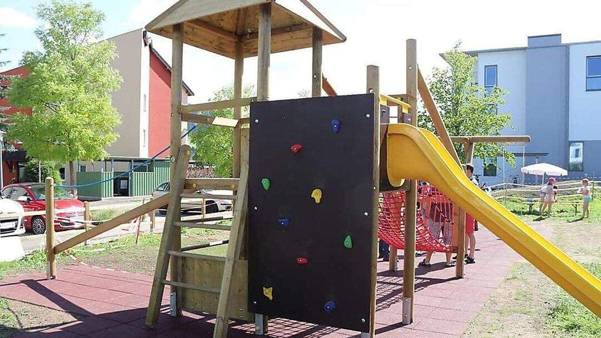 Ein Paradies für kleine und große Kinder ist der neue Spielplatz am Maigoldplatz