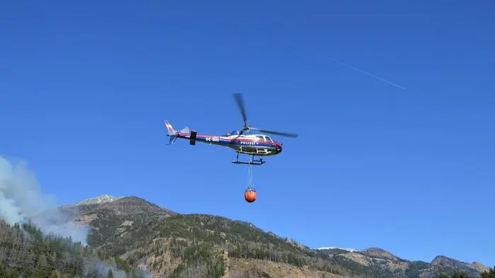 Ein Polizeihubschrauber