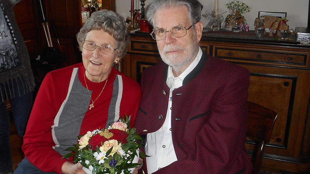 Gudrun und Stefan Senigl wollen am Samstag im Rahmen einer Messe im Beisein der Familie ihr Ehegelübde erneuern