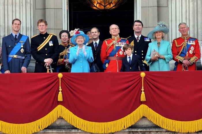 Seit Mitte März des Vorjahres schirmten sich Philip und Elizabeth in Windsor Castle ab.