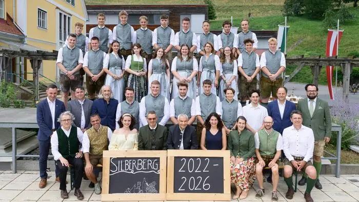 Für die Absolventinnen und Absolventen der Fachschule Silberberg beginnt ein neuer Lebensabschnitt