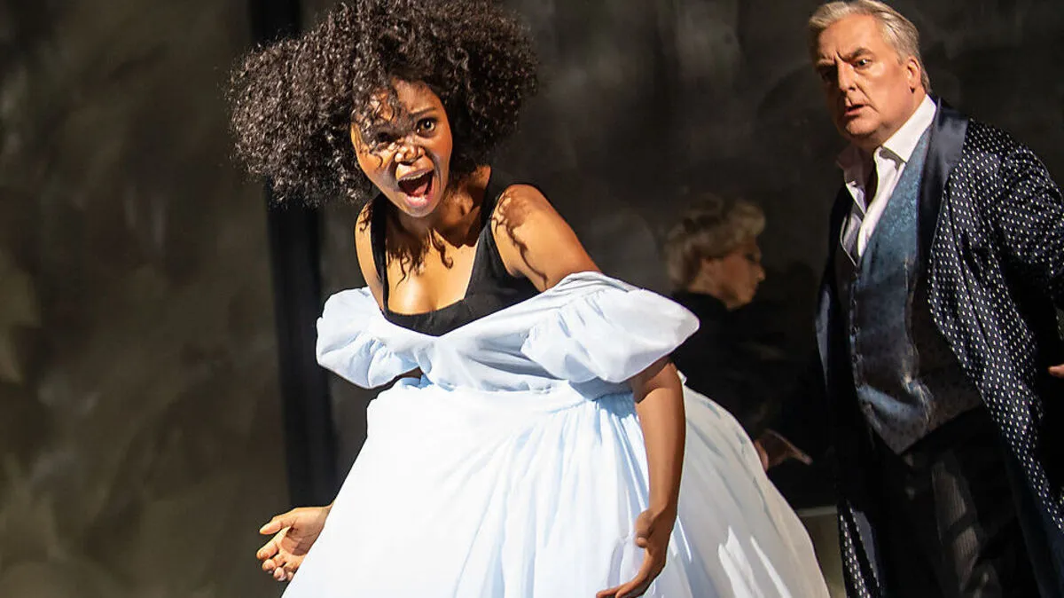 Pumeza Matshikiza als "Rusalka" und Martin Snell als "Vodnik"