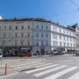 Der Dietrichsteinplatz ist eine Asphaltwüste, der Umbau verschiebt sich aber um Jahre
