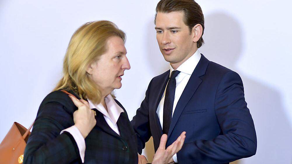 Liegen gut in der Publikumsgunst: ÖVP-Kanzler Sebastian Kurz und - als eines der wenigen von der FPÖ nominierten Regierungsmitglieder - Außenministerin Karin Kneissl