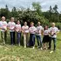 Im Rahmen der Woche der Landwirtschaft besuchten Vertreter der Landwirtschaftskammern sowie die Bezirksbäuerinnen aus Leibnitz und Deutschlandsberg Bäuerin Martina Posch (3. v. l.) in Heimschuh