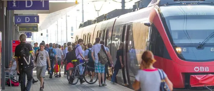 s bahn, zug,öbb