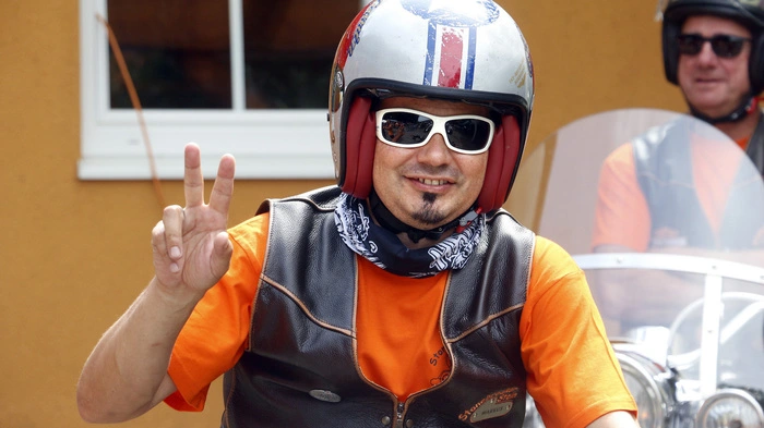 In Stein gab es schon immer Jungs mit einem Hang zu heißen Eisen und rauchenden Motoren.