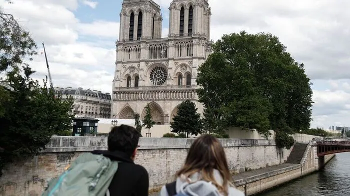 Bleistaub nach Brand von Notre-Dame: Vorplatz bleibt gesperrt