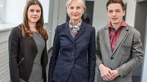 Irmgard Griss mit Magdalena Potz und Lukas Gigler