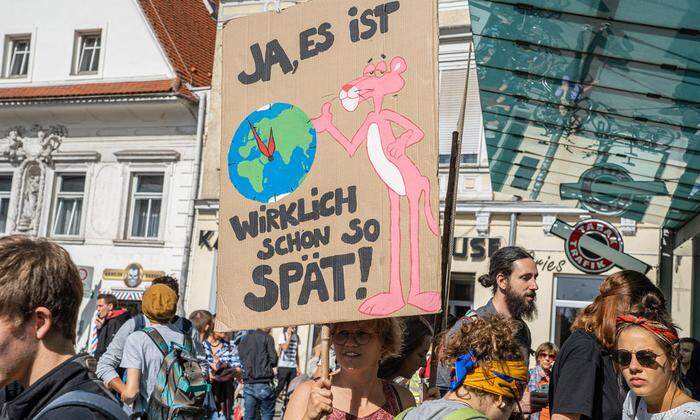 Sie demonstrieren für's Klima, im Augenblick demonstrieren sie Solidarität in der Krise: Fridays for Future Graz