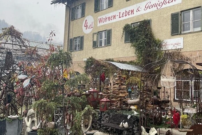 In Radenthein ist die 4Well-Weihnachtsausstellung bereits eröffnet, jetzt kommt noch der Schnee dazu