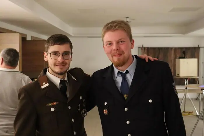 Selbst Florianis der Partnerfeuerwehr Waldalgesheim in Deutschland reiste zur Ballnacht in den Norden des Weizer Bezirks. „Sie kommen schon seit Jahren zum Ball, wir leben diese Partnerschaft“, erzählt Rainer Gesslbauer, Kommandant der Feuerwehr Ratten.