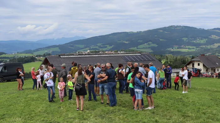 Hunderte Interessierte aus Kärnten und der Steiermark kamen am Samstag nach Preitenegg um am Grünlandtag teilzunehmen.