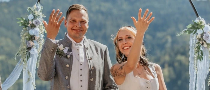 Schwelgen im Liebesglück: Nadine Koenders und Raphael Mlinar aus Tainach bei Völkermarkt