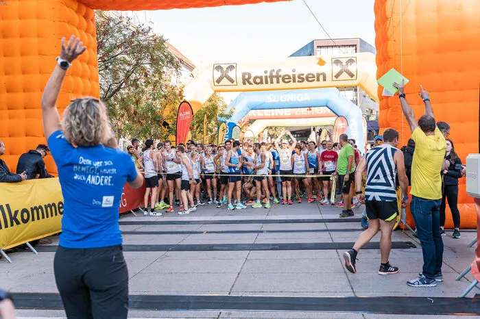 3000 Läufer aus rund 200 Firmen ließen sich das Laufevent nicht entgehen.