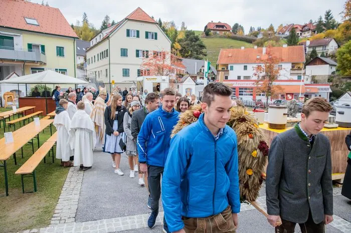 Klicken Sie sich durch die weiteren Bilder!