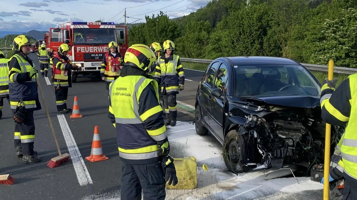 Die Straße war für rund 20 Minuten in beide Richtungen gesperrt