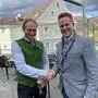 FPÖ-Spitzenkandidat Patrick Derler gratulierte ÖVP-Bürgermeister Oliver Felber in Birkfeld