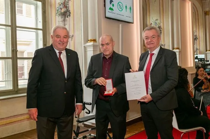 Leopold Toifl mit LH Hermann Schützenhöfer und Vize-LH Anton Lang