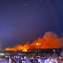 Waldbrand unweit vom beliebtesten Badestrand Kroatiens in Zrće. 