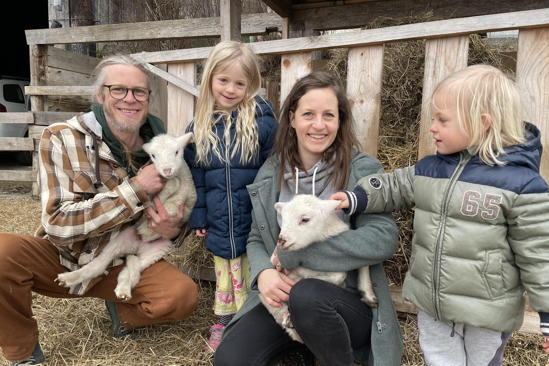 Hühner und Lämmer: Bio-Bergbauern: „Wir schlachten in Dankbarkeit, die Würde steht an erster Stelle“
