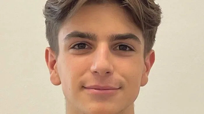 Lukas Gajic stammt aus Villach und absolviert dort bei der Firma Lam Research seine Lehre als Mechatroniker und Automatisierungstechniker.