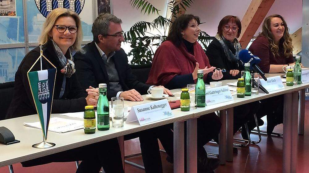 Frauenpower mit männlicher Verstärkung: Susanne Kaltenegger, Peter Koch, Terri Gattringer-Sabino, Irmengard Kainz, Daniela Kargl