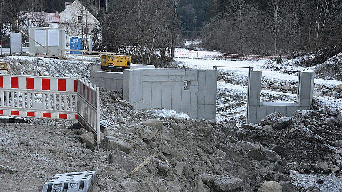 Baustellenende in Stockenboi in Sicht: Seit Juni wird am Kraftwerk gebaut, noch im März soll erstmals das Wasser fließen