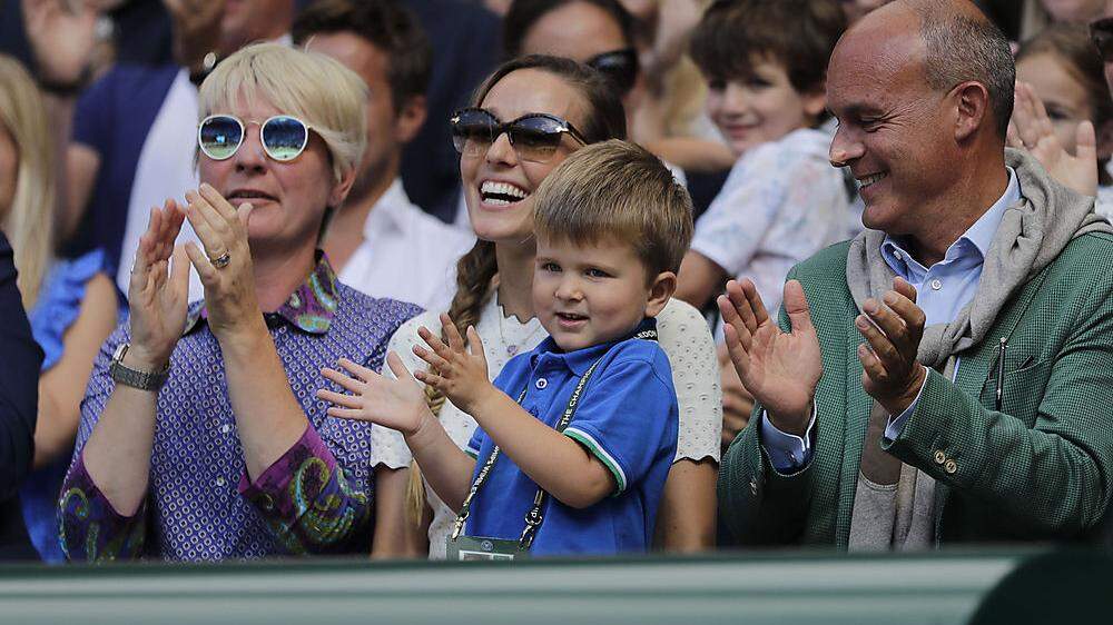 Ehefrau Jelena und Sohn Stefan freuten sich mit Novak Djokovic