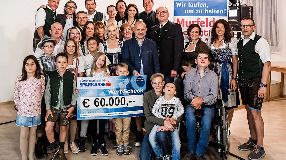 Feierliche Spendenübergabe im Gemeindesaal Weitersfeld