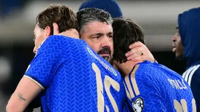 Gennaro Gattuso musste Francesco Pio Esposito und Niccolo Pisilli nach dem Verpassen der Fußball-WM trösten. Aben sind die Italiener (ohne Gattuso) bei der WM doch dabei? 