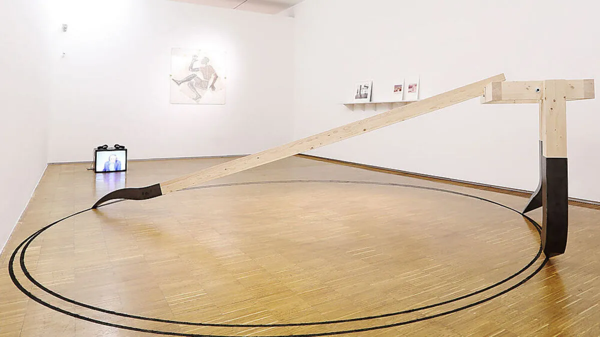 Akribischer Nachbau: der Hyphen von Paul Neagu im Bruseum