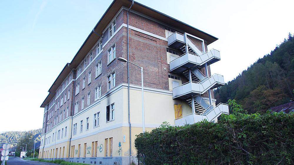 Das alte Eisenbahner-Wohnhaus: Um 960.000 Euro gekauft, wird es jetzt um 750.000 Euro abgerissen