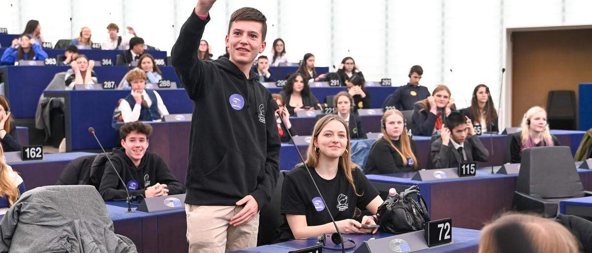 Im Rahmen des Projekts Euroscola können junge Menschen in die Rolle von EU-Abgeordneten schlüpfen