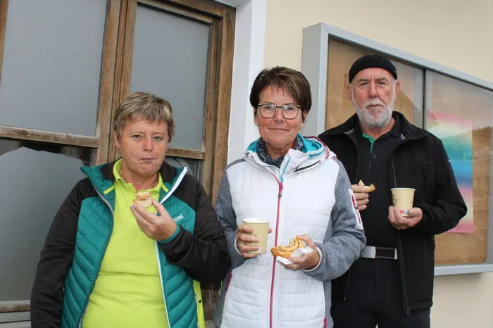 Süßes, Pikantes und auch Kaffee standen bereit.