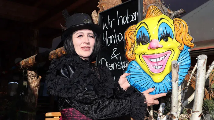 Bitte klicken Sie sich durch die Bilder!